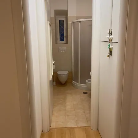 Lux Po House * روما