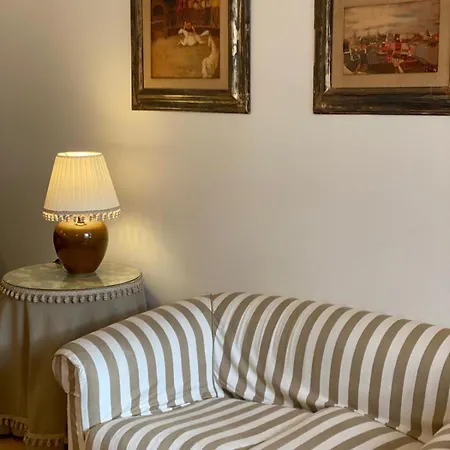 Lux Po House شقة